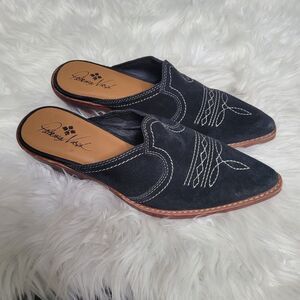 Patricia Nash Black Mules with White Embroidery